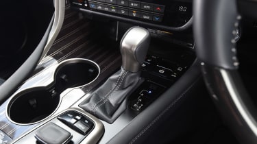 Lexus RX - centre console