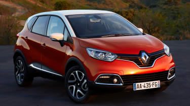 Renault Captur SUV front right side