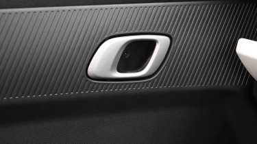 Dacia Spring - door handle