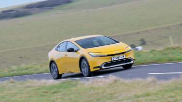 Toyota Prius Excel - front cornering