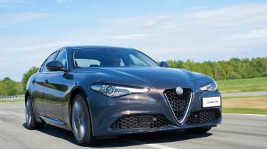 Alfa Romeo Giulia - front tracking