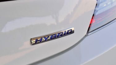 Honda CR-Z coupe badge