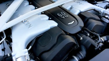Aston Martin DB9 Volante engine