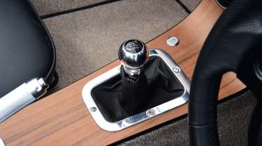 Morgan Plus Four - centre console 