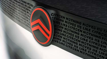 Citroen Oli concept - new badge