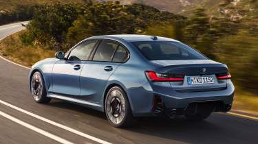 BMW 3 Series Facelift dynamic rear 3/4