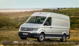 VW Crafter 4motion - front quarter
