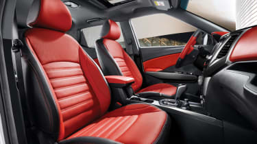 SsangYong Tivoli XLV 2016 - interior 2