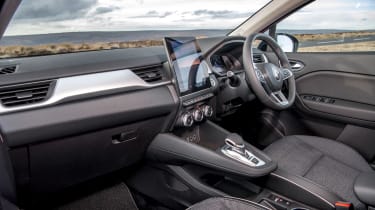 Renault Captur E-Tech Hybrid - interior