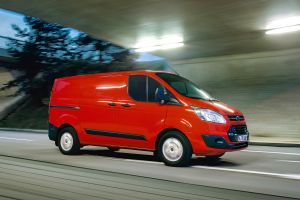 Ford Transit Custom - front driving