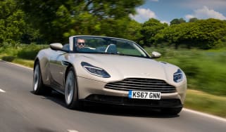 Aston Martin DB11 Volante - front