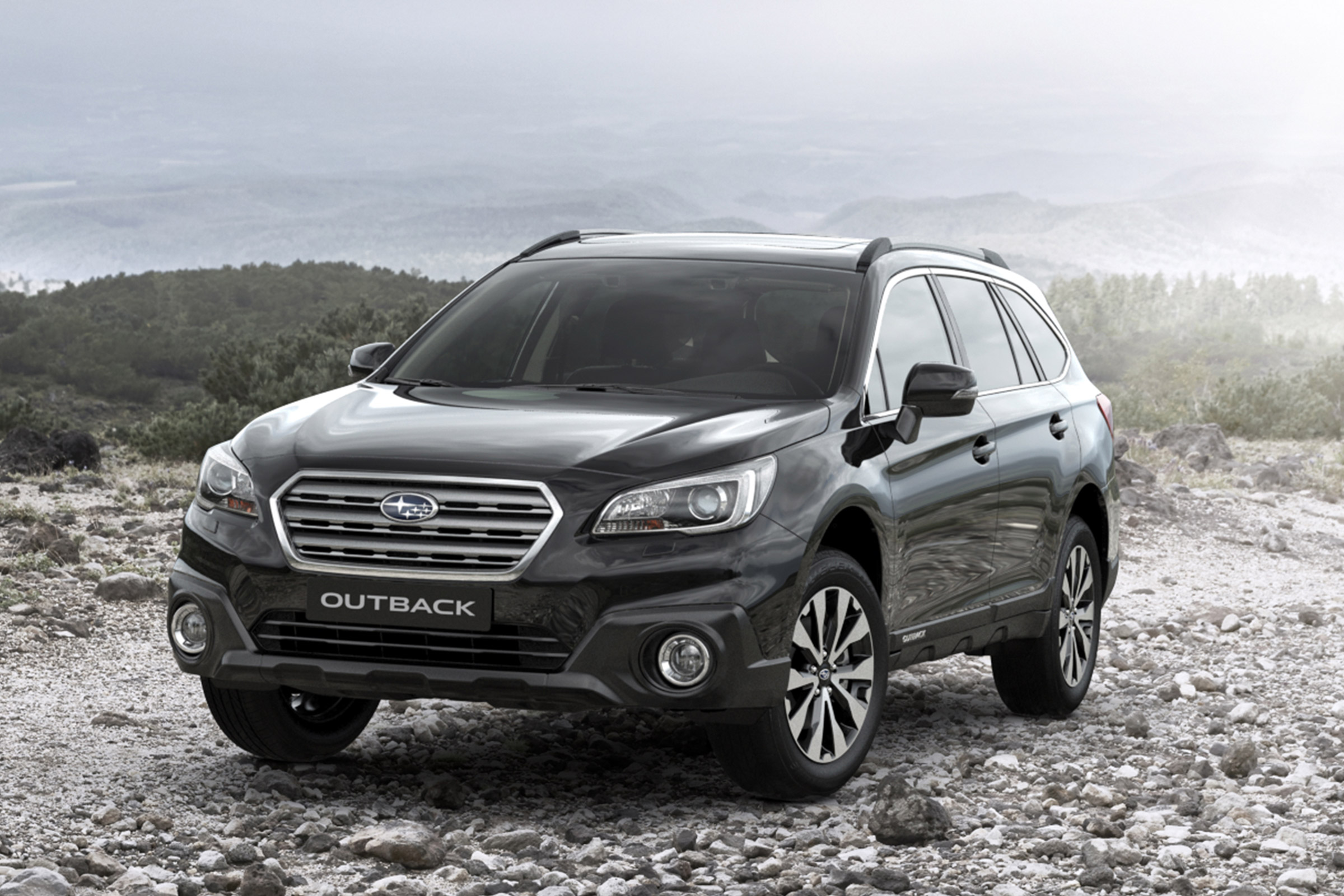 Subaru Outback gains Black & Ivory special edition model 