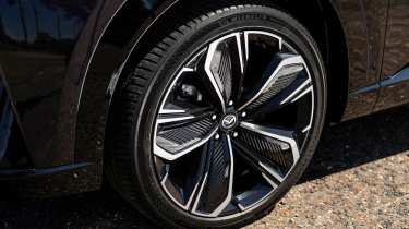 Mazda CX-6e - wheel