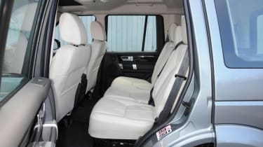 Land Rover Discovery 2014 seats