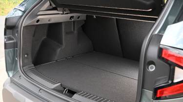 Dacia Duster Hybrid - boot 