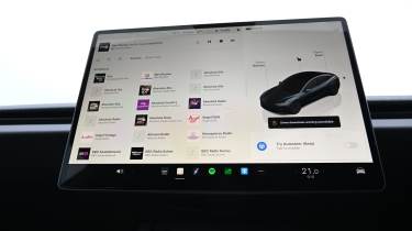 Tesla Model 3 - central screen