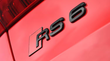 Audi RS 6 Performance - badge