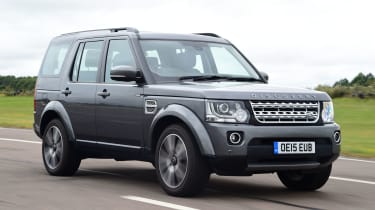 Land Rover Discovery - front tracking