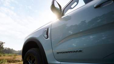 Ford Ranger PHEV - front wing