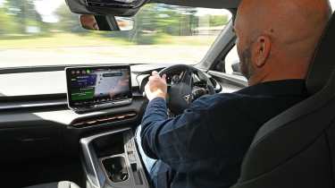 Cupra Terramar V2 - driving