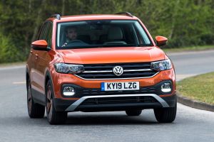 Volkswagen T-Cross - front cornering