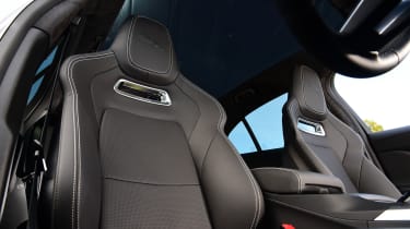 Jaguar I-Pace 2023 facelift - front seats