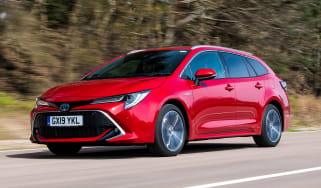 Toyota Corolla Touring Sports - front