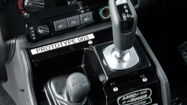 Land Rover Defender Works V8 - transmission