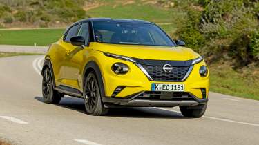 Nissan Juke - front cornering