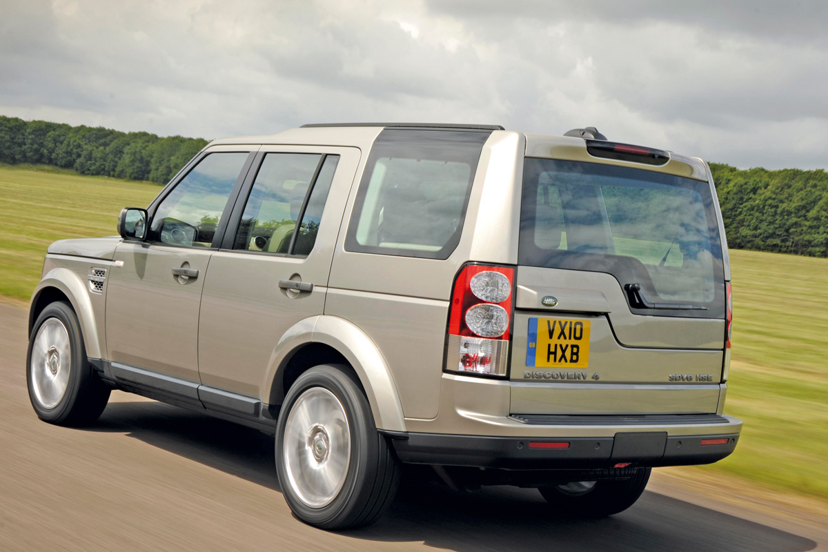 Land Rover Discovery 4 XS Group Test Auto Express