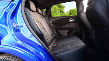 Nissan Qashqai - rear seats