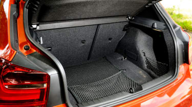 BMW 125d M Sport boot