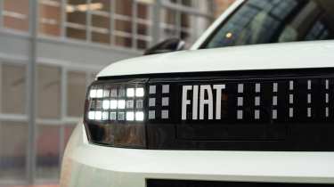 Fiat Grande Panda Pop - LED front headlights 