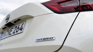 Nissan Juke Hybrid - tailgate &#039;hybrid&#039; badge