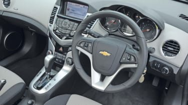 Chevrolet Cruze CS interior