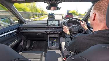 Honda CR-V - driving