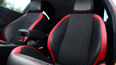 Vauxhall Astra GTC BiTurbo front seats
