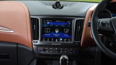Maserati Levante - infotainment