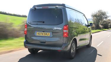 Citroen Holidays - rear tracking 