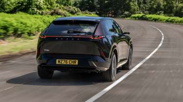 Mazda CX-6e - rear tracking