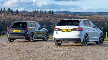 Skoda Fabia 130 vs MINI Cooper S - rear 3/4