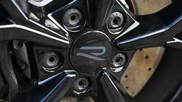 VW Golf R LT - wheel centre cap