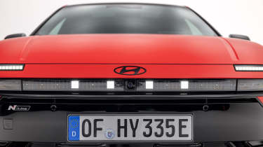 Hyundai Ioniq 3 - front light