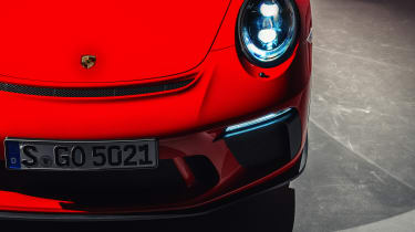Porsche 911 GT3 - front light