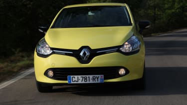 Renault Clio front action