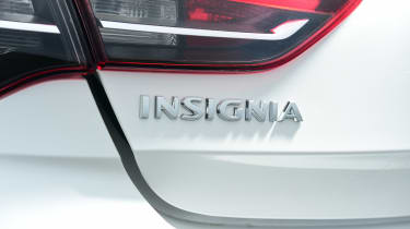Vauxhall Insignia 1.5 diesel - badge