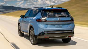 2027 Nissan Rogue Hybrid - rear 3/4