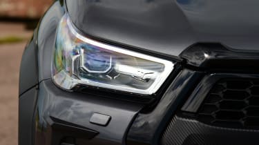 Toyota Hilux - headlight