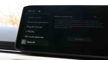 Kia EV4 - battery preconditioning screen