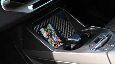 New BMW iX3 40 M Sport - centre console